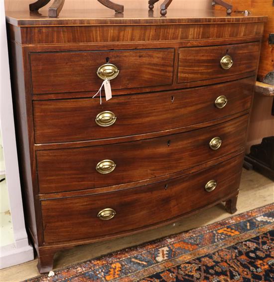A Regency mahogany bow fronted chest of drawers W.116cm